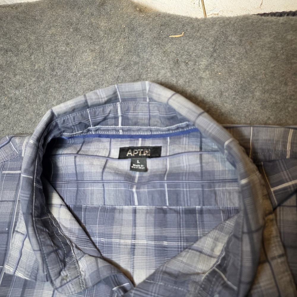 Apt. 9 Men's L Blue Gray Plaid Short Sleeve Button-Up Point Collar Shirt 122 - Picture 3 of 6